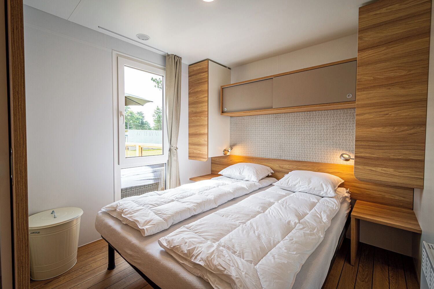 Cabin Cao cấp | 1 phòng ngủ, truy cập Internet không dây miễn phí, bộ trải giường 