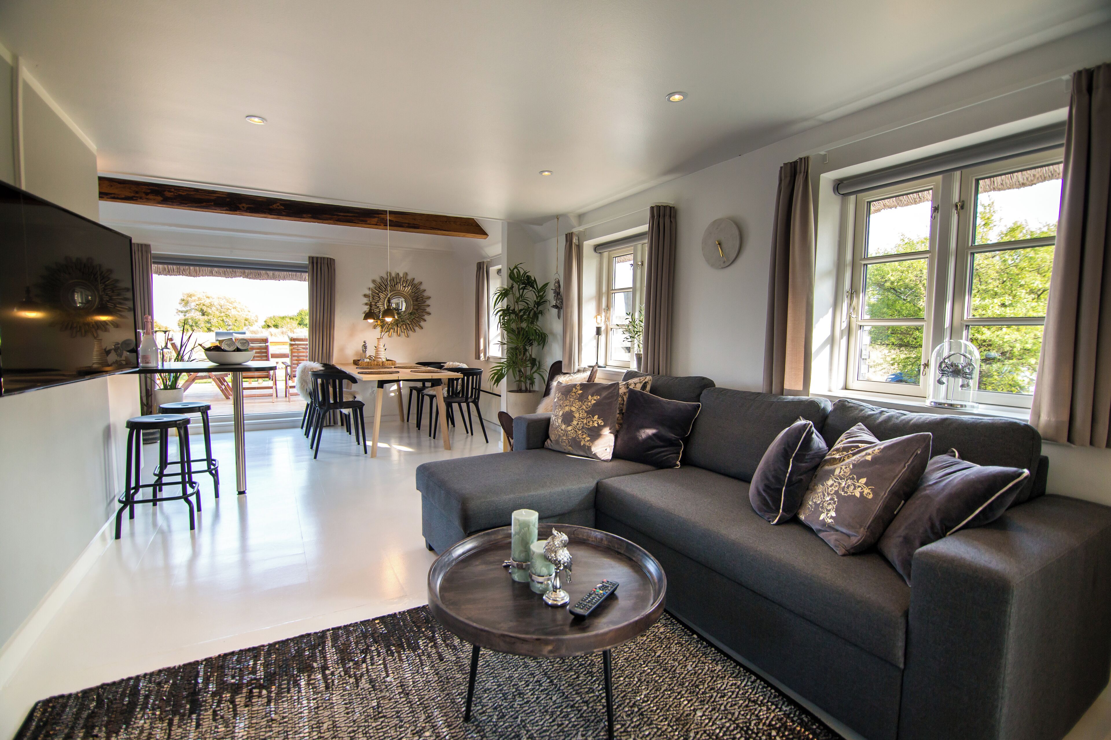 Luxury Cottage | Living room | 24-inch flat-screen TV with cable channels, TV