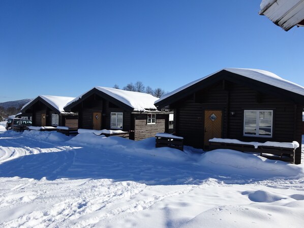 Property grounds - Øen Turistsenter Cottages (Hol)