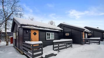 Economy Cabin, 2 Bedrooms | Iron/ironing board, cribs/infant beds, free WiFi