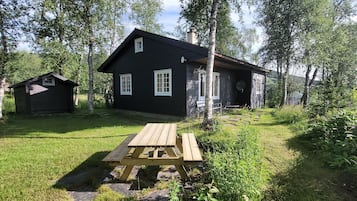 Cottage, 3 Bedrooms | Iron/ironing board, cots/infant beds, free WiFi