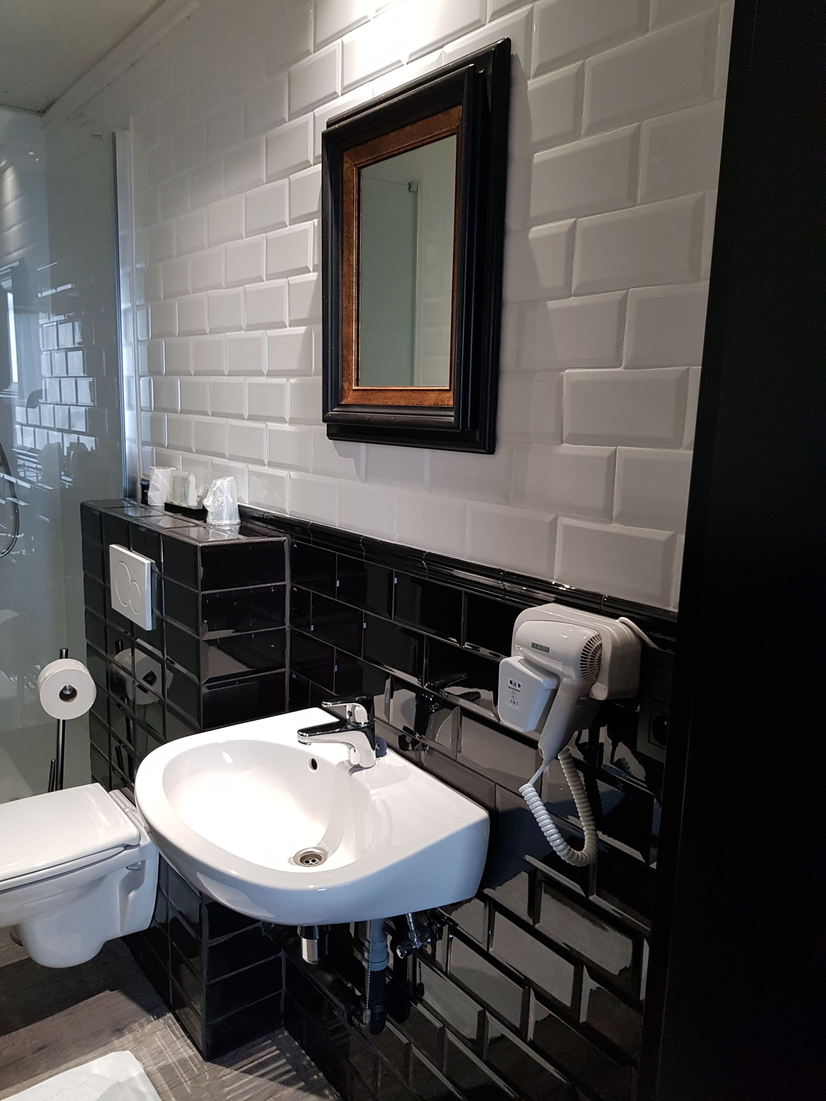 comfort double room | free wifi, bed sheets