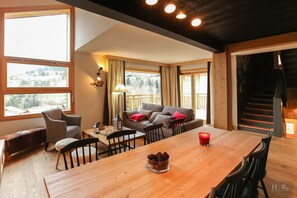 Chalet (Half-Chalet) | Área de sala de estar | Televisión 
