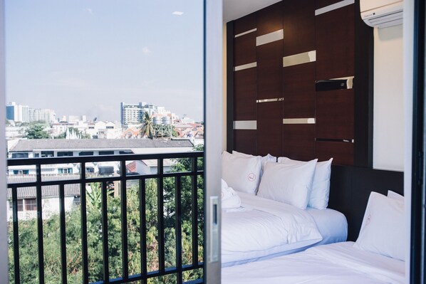 1 habitación, ropa de cama de alta calidad y escritorio 