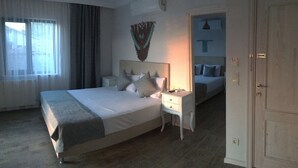 Suite | Skrivebord, strykejern/-brett og wi-fi (inkludert)