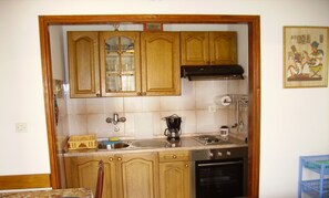 Apartment, 1 Bedroom, Balcony (A4) | Private kitchen