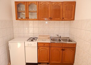 Apartment, 1 Bedroom (A1) | Private kitchenette - Guest House Panorama (Novalja)