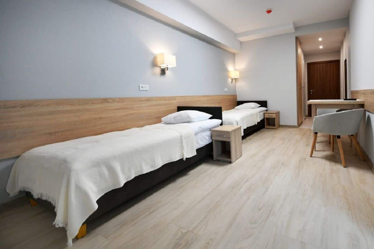 Twin Room | Langsir/tirai gelap terus, Wi-fi percuma, cadar katil