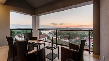 Luxury Villa, 4 Bedrooms, Terrace, Sea View (1) | Balcony