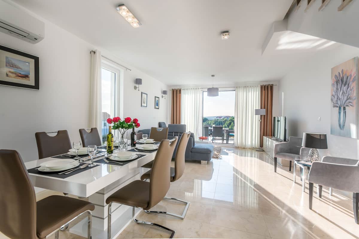 In-room dining