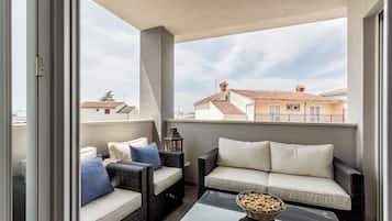 Luxury Penthouse, 3 Bedrooms, Terrace, Sea View (H6) | Terrace/patio