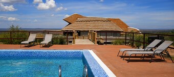 Serengeti Safari Lodge