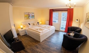 Double Room, Balcony