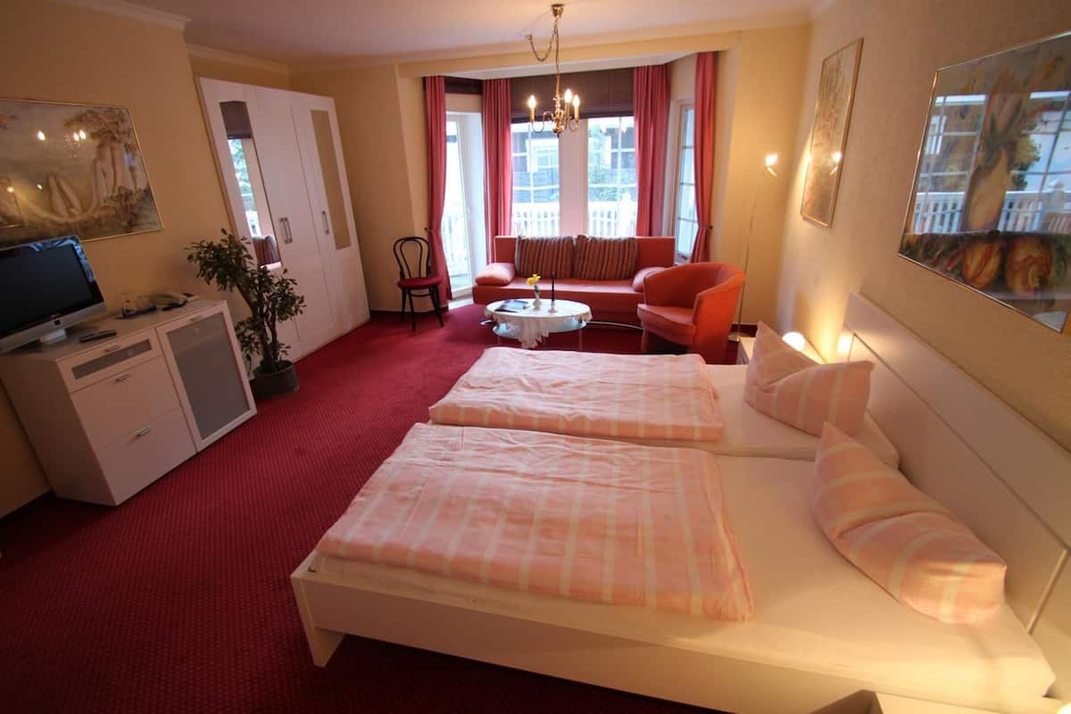 minibar, free cots/infant beds, free wifi, bed sheets