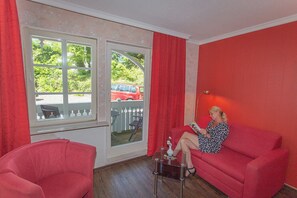 Double Room, Balcony | Minibar, free cribs/infant beds, free WiFi, bed sheets - Hotel Im Schwedischen Hof (Binz)