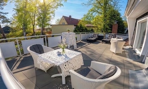 Sun deck