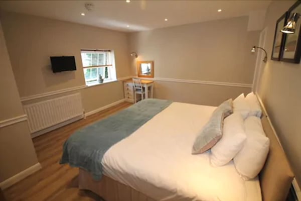 Premium bedding, desk, soundproofing, iron/ironing board