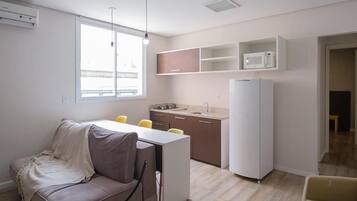 Quarto família, 1 cama de casal e sofá-cama | Escrivaninha, cortinas blackout, quartos à prova de som