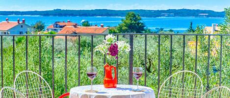 Apartment (A1 First Floor) | Terrace/patio