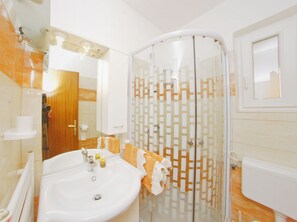 Bathroom - Vacation Pool Apartments (Sveta Nedelja)