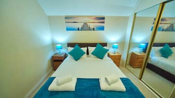 House, 4 Bedrooms, Kitchen, Garden View | 4 bedrooms, Egyptian cotton sheets, premium bedding, Select Comfort beds