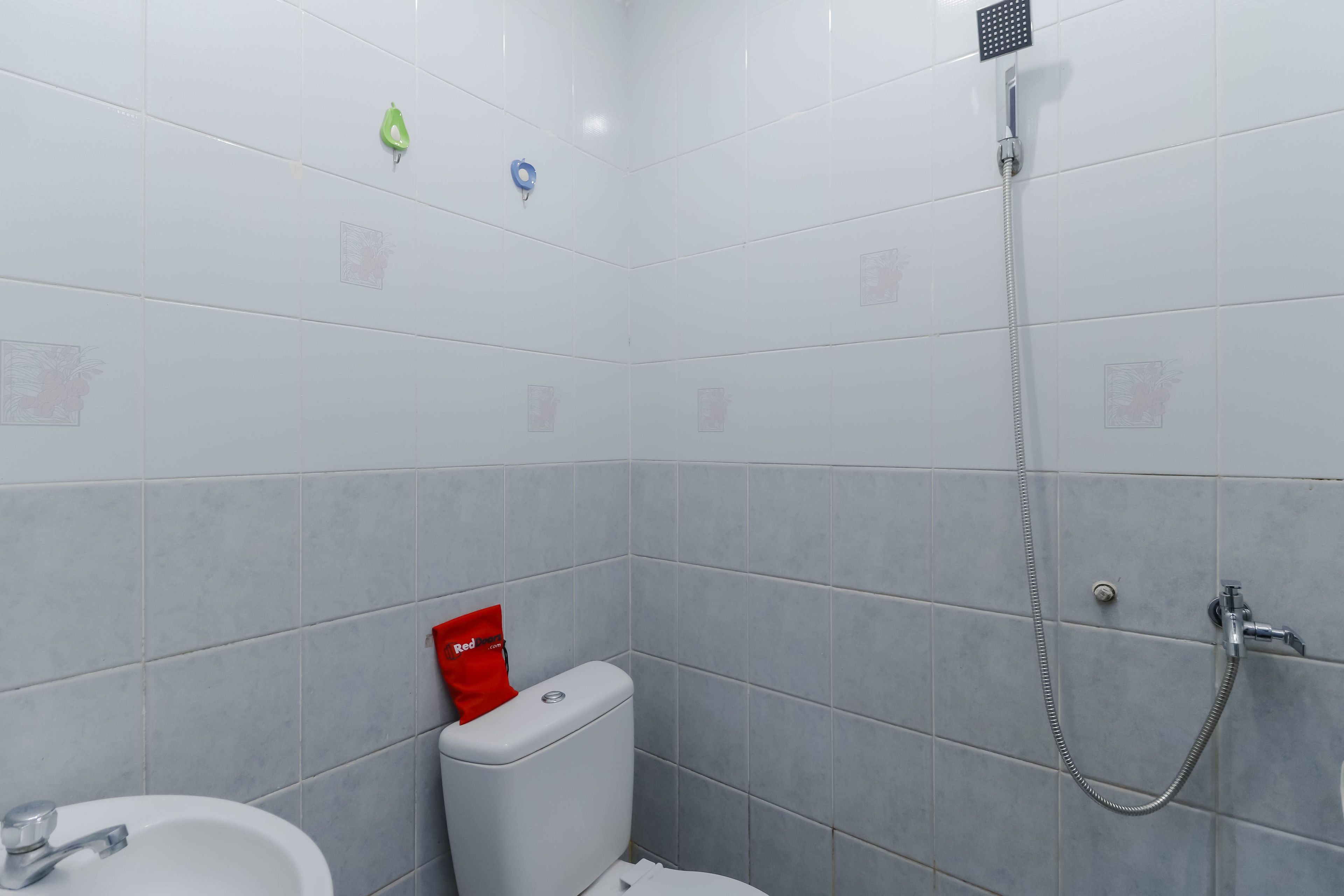 Photo - RedDoorz Plus near Batam City Square