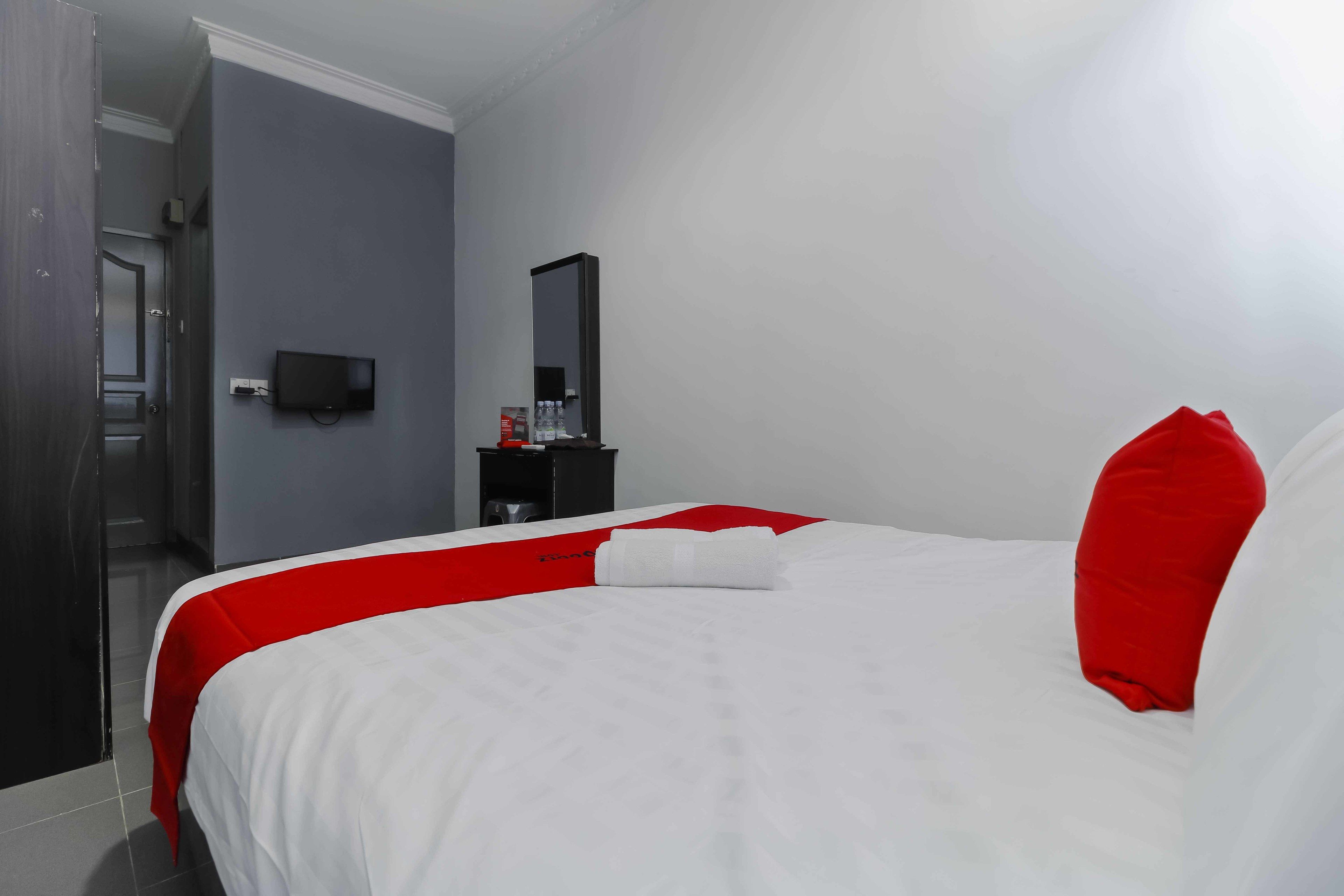Photo - RedDoorz Plus near Batam City Square