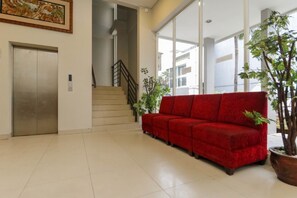 Interior - RedDoorz Plus @ Kapuk Business Park (Jakarta)