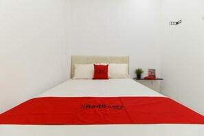 Kamar Double | Meja kerja, Wi-Fi gratis, dan seprai linen
