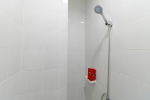 Dutxa, articles de tocador gratuïts i tovalloles 