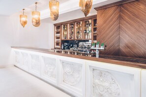 Bar (en la propiedad)