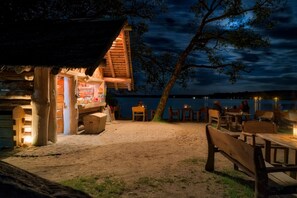 Snack bar