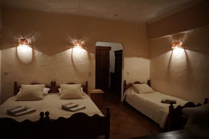 Triple Room, Terrace | Iron/ironing board, free WiFi, bed sheets - Galindia Refugia (Ruciane-Nida)