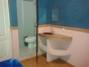 Free toiletries, towels - Posada Rincon Campirano (Zacatlán)