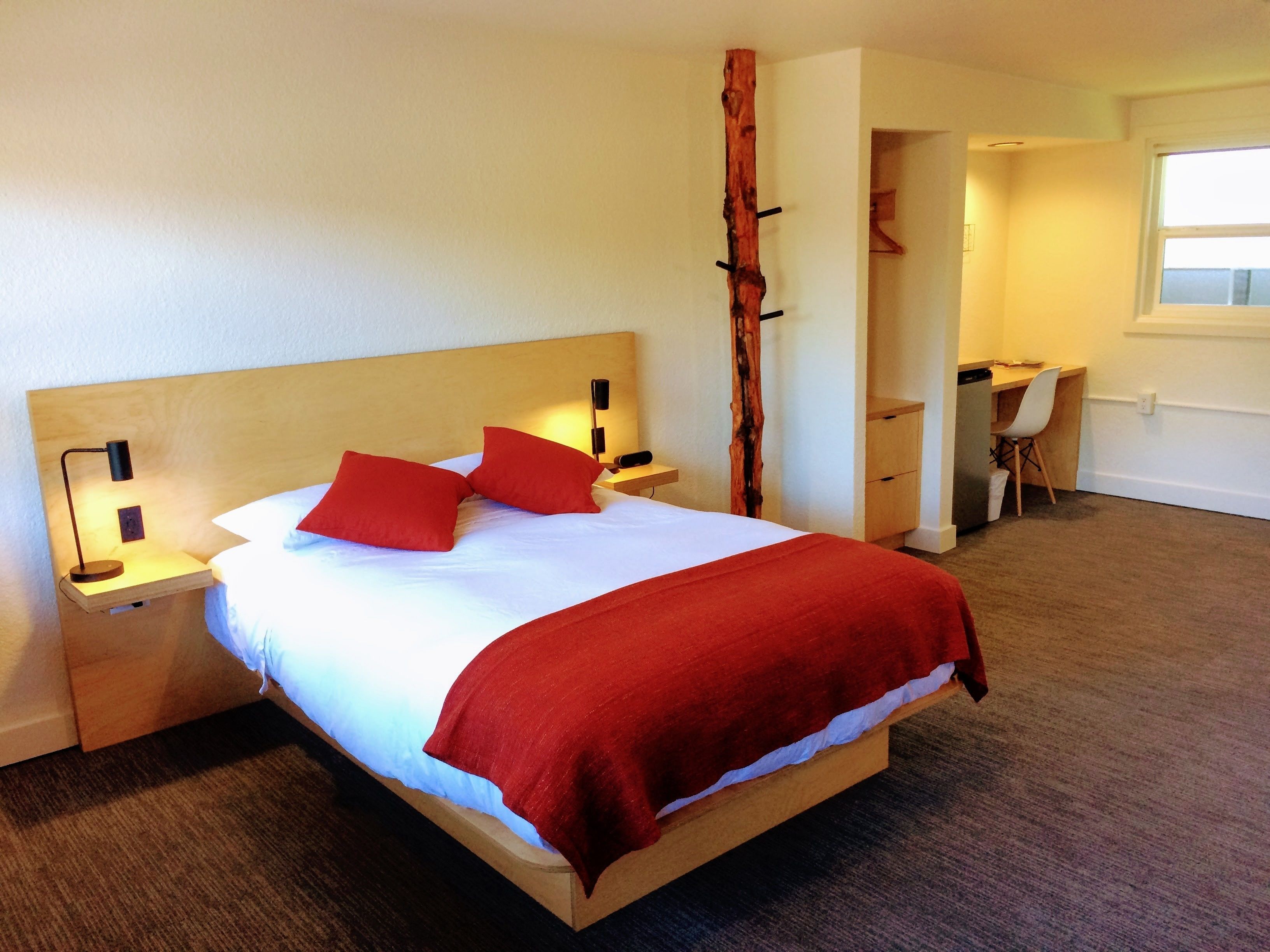 in-room safe, desk, free wifi, bed sheets