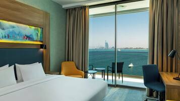 Room, 1 King Bed, Non Smoking, Sea View (Balcony)