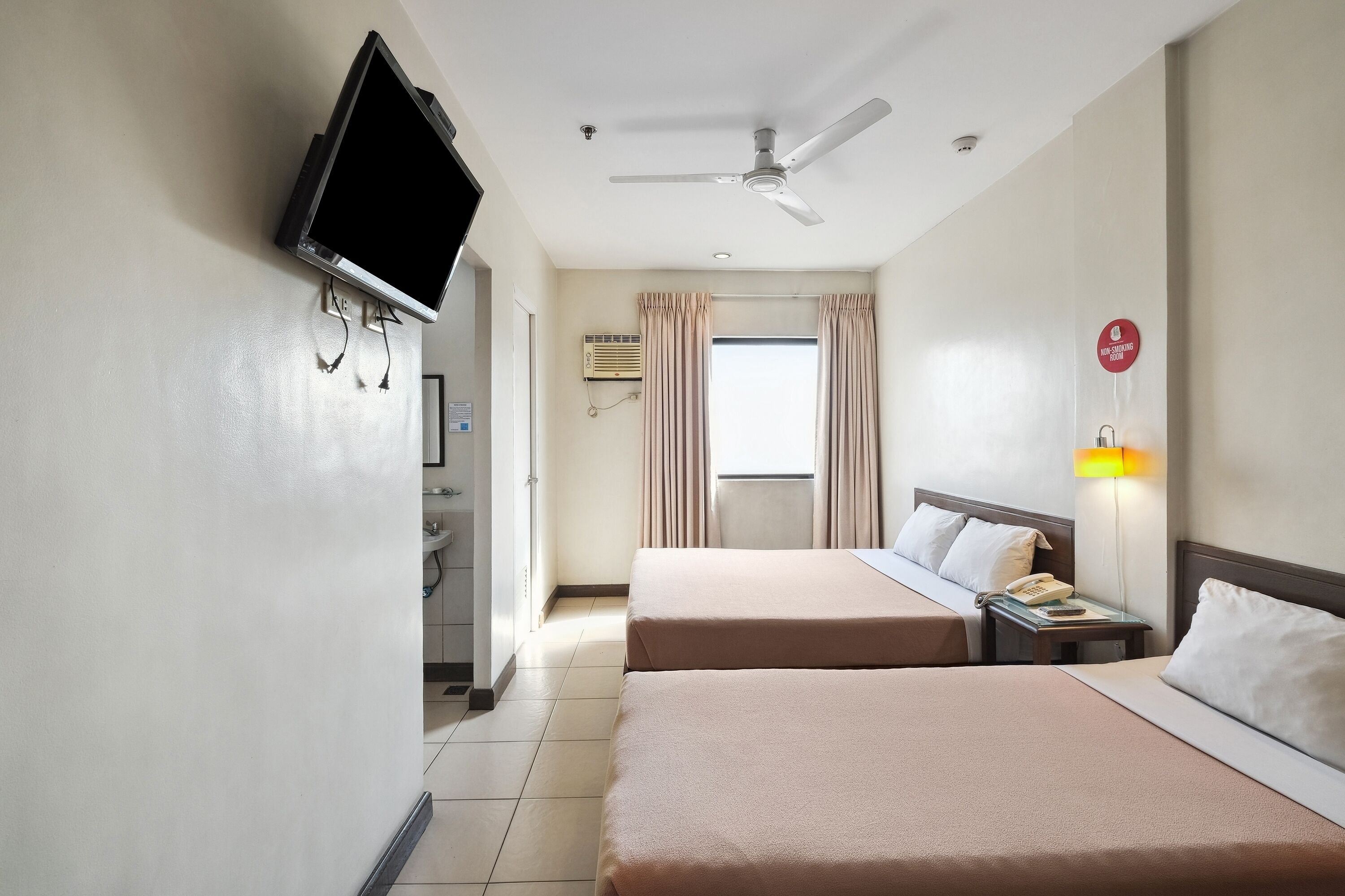 Foto - Governor Forbes Inn - Manila City Center