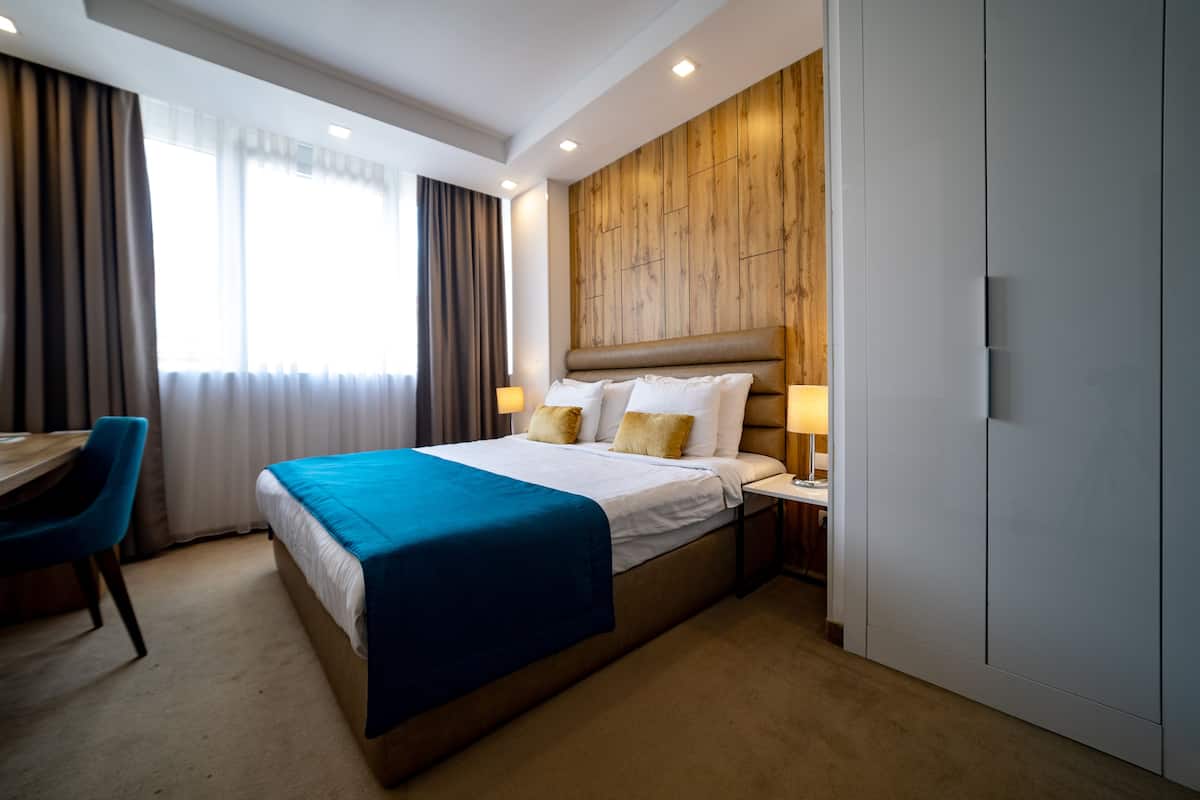 Comfort tweepersoonskamer | 1 slaapkamer, luxe beddengoed, bedden met traagschuimmatras, een minibar