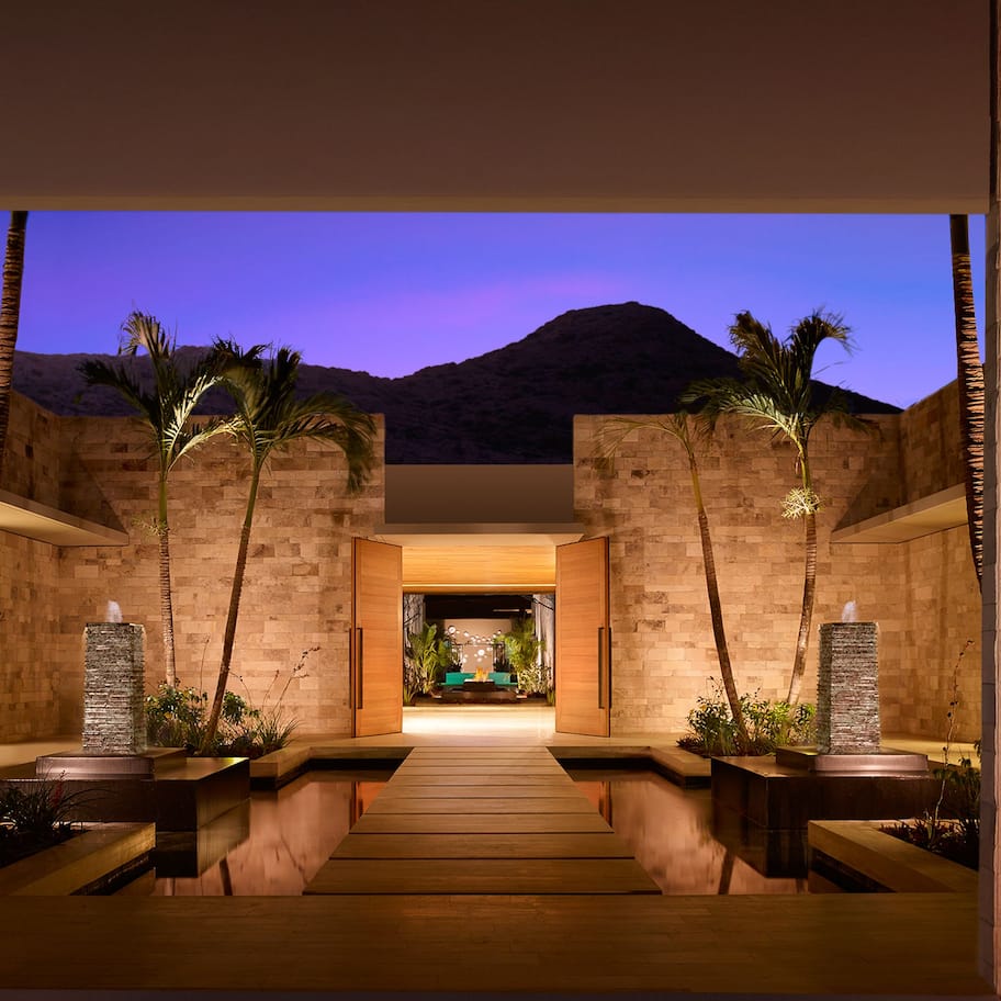 Couples treatment rooms, sauna, hot tub, steam room, body treatments