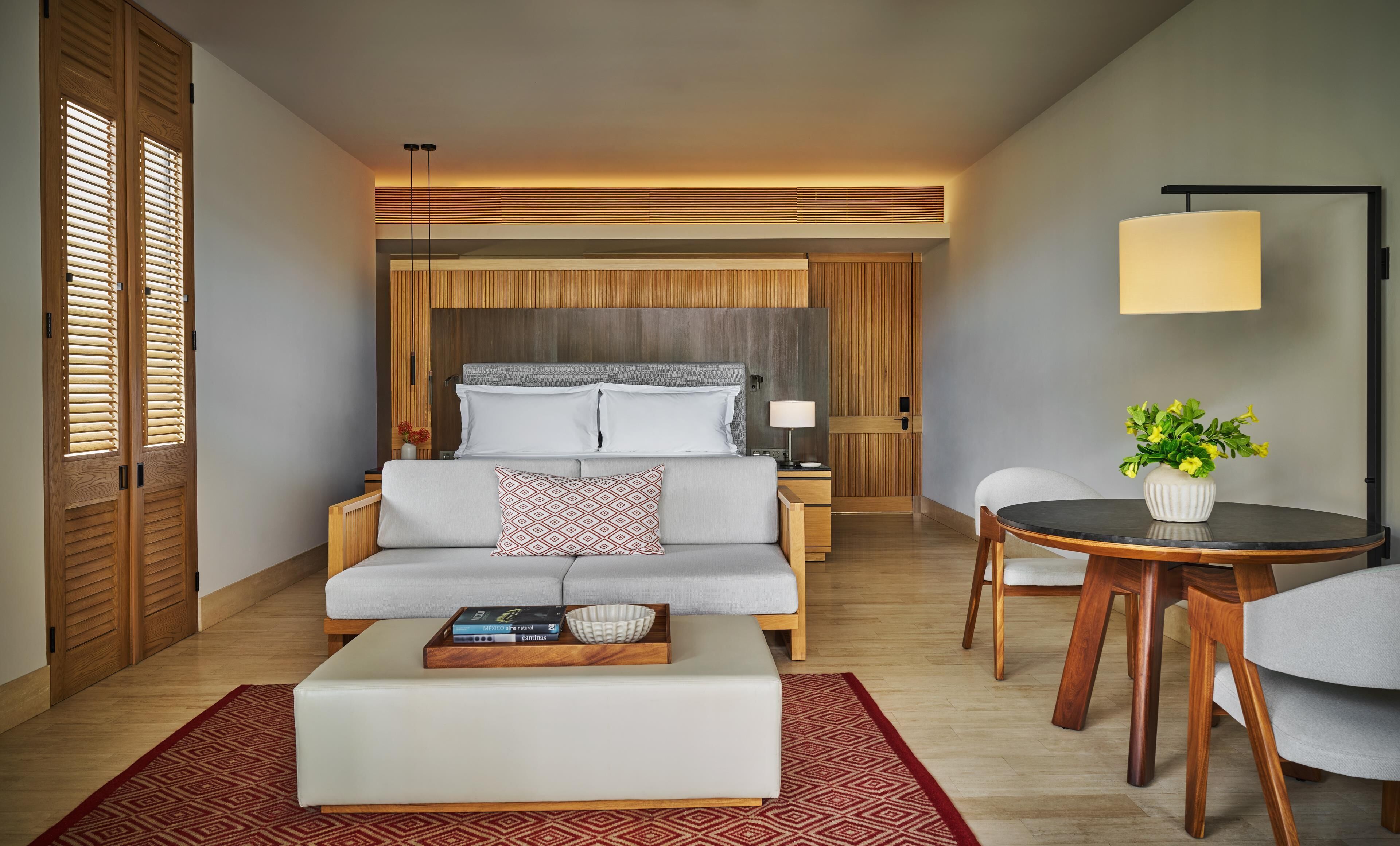 Egyptian cotton sheets, premium bedding, down comforters, minibar