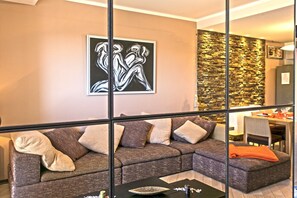 Deluxe-Apartment, 2 Schlafzimmer, Meerblick | Kostenloses WLAN