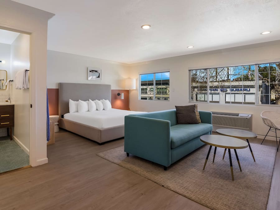 Room, 1 King Bed with Sofa bed, Non Smoking | Iron/ironing board, WiFi, bed sheets