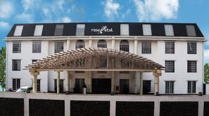 Front of property - Rose Petal (Srinagar)