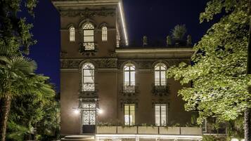 Front of property – evening/night