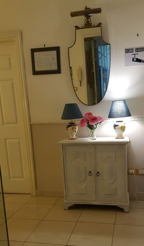 Interior detail - B&B Napoli Centro (Naples)