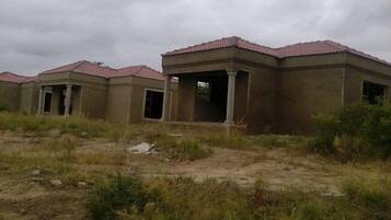 Tallelokero huoneessa, työpöytä, silitysrauta/-lauta, ilmainen Wi-Fi