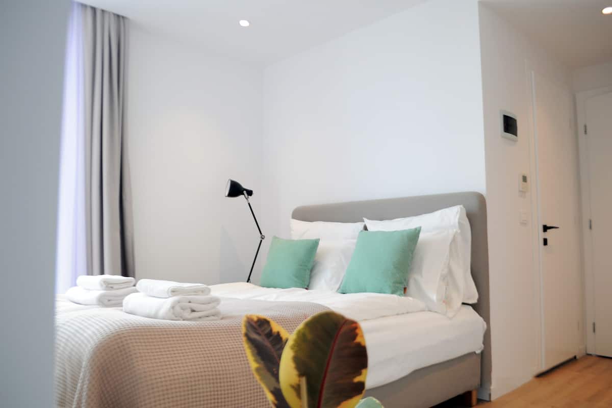 Standard Room | Desk, soundproofing, iron/ironing board, free WiFi