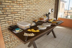 Frokostbuffé er inkludert hver dag