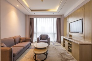 1 bedroom, down duvets, minibar, in-room safe - Holiday Inn Express Anshan Downtown by IHG (Anshan)