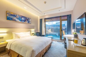 Habitación estándar, 1 cama King size (Outdoor Living Area) | 1 habitación, edredón, minibar y caja de seguridad en la habitación